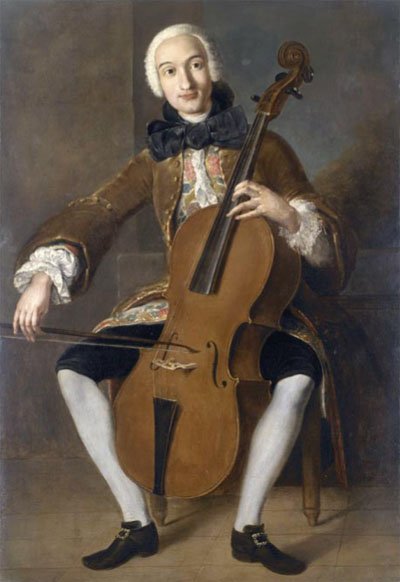 Avant l’apparition de la pique dans la construction du violoncelle, l’instrument était maintenu entre les mollets.